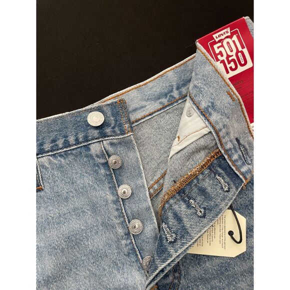 ~ NEW! 28 Levi's Prem 501 Two-Tone Jean Shorts Cut-Off Light/Med Wash Button Fly - Picture 3 of 15